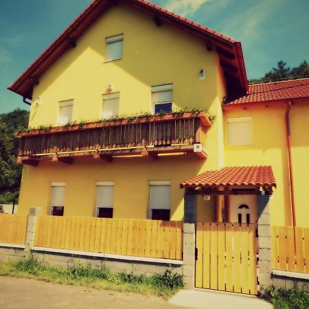 Bakterház Vendégház Nagyvisnyó Extérieur photo